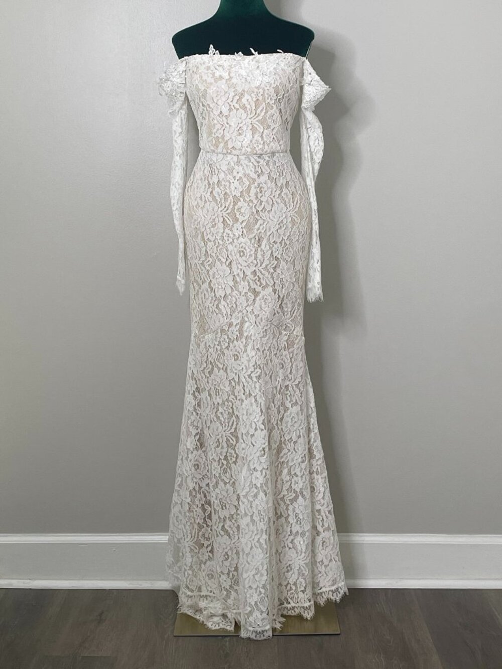 NWT | Heartloom | Tyler Gown